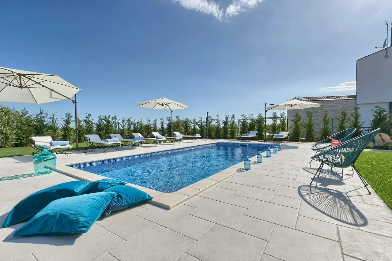 Villa Lara Tar-Vabriga 0*,  Croazia